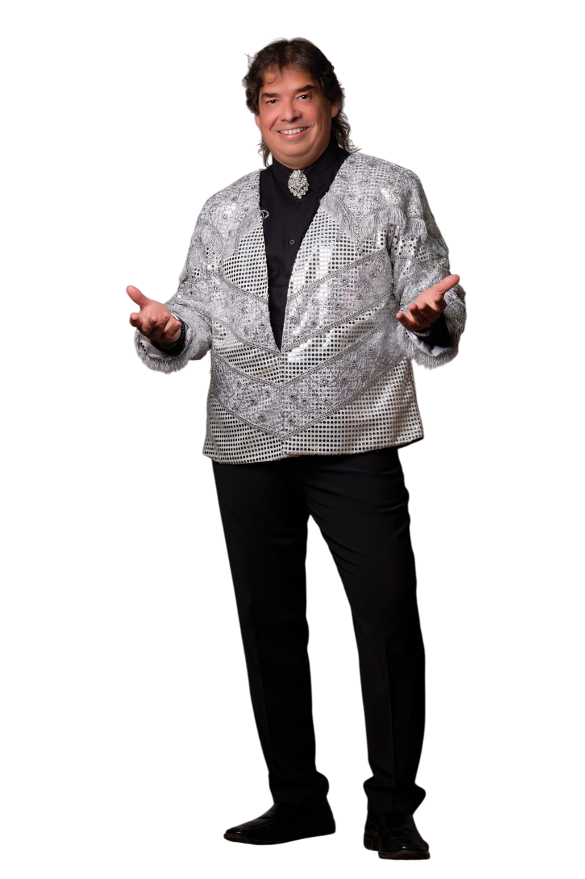 Eddie Ramírez personificando al Divo de Juárez