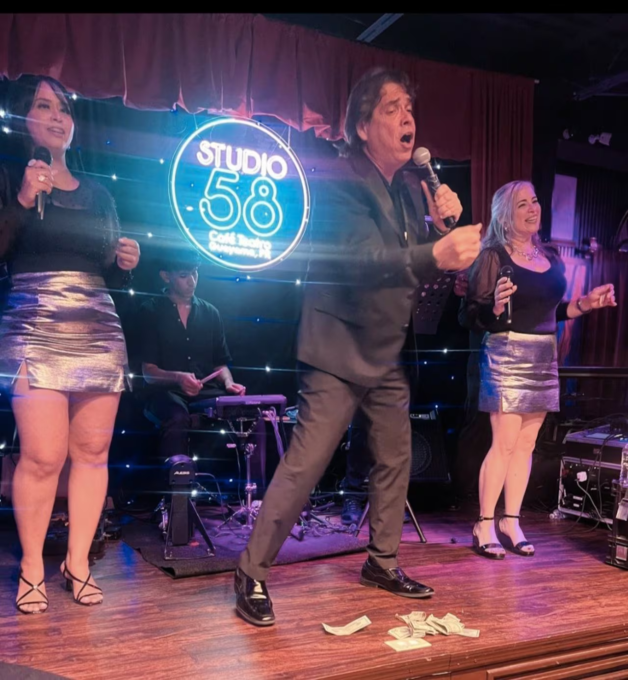 Eddie Ramírez en vivo